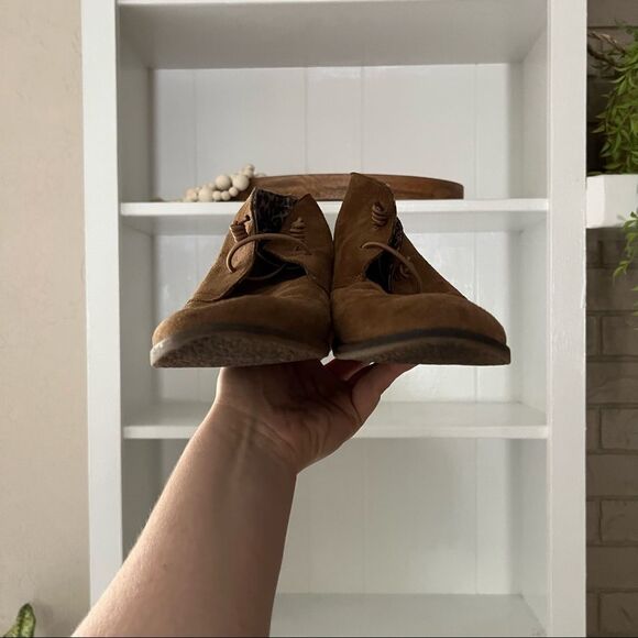 Lucky Brand Brown Suede Leather Round Toe Slip On Ankle Booties - Picture 3 of 8